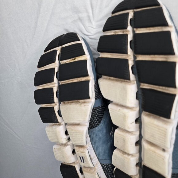 On Running - Women's Cloud Tide/Magnet Size 9 - Picture 12 of 16